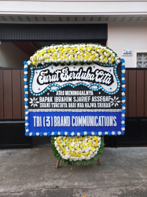 Papan Bunga Duka di 32 Ilir